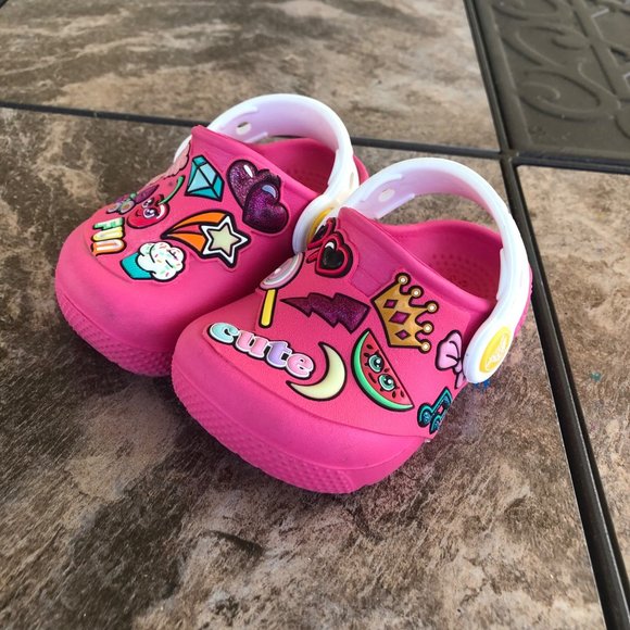 CROCS Other - Crocs girls clogs with patches pink preschool girl  C4